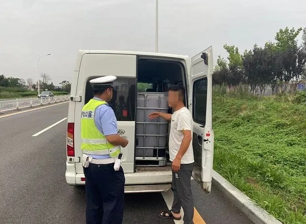 7月份全市范圍內(nèi)面包車集中整治！