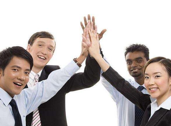 駿騁光達團隊展示